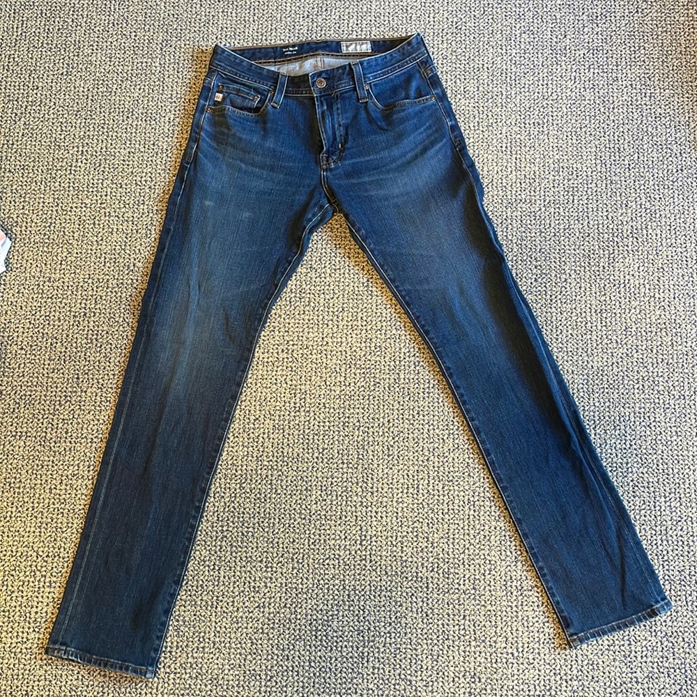 AG, The tellis, modern slim